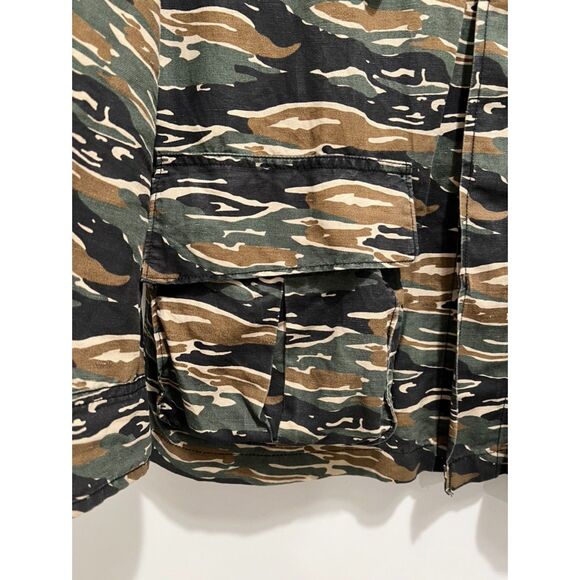 J.Crew - Wallace and Barnes Lightweight Camo Shirt Jacket - Green - Picture 6 of 6